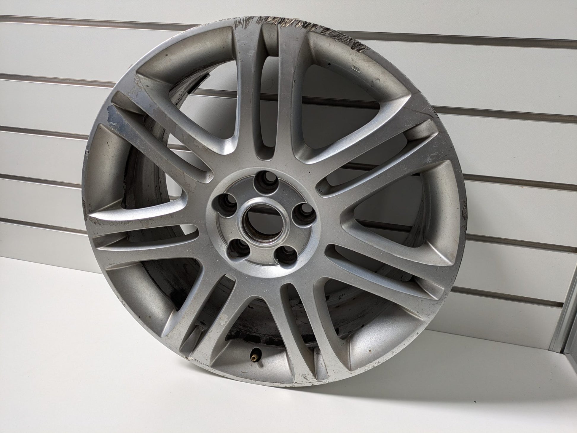 Genuine 18"x 7.5" Wheel Skoda Superb II B6 3T 2008 - 2017 Used