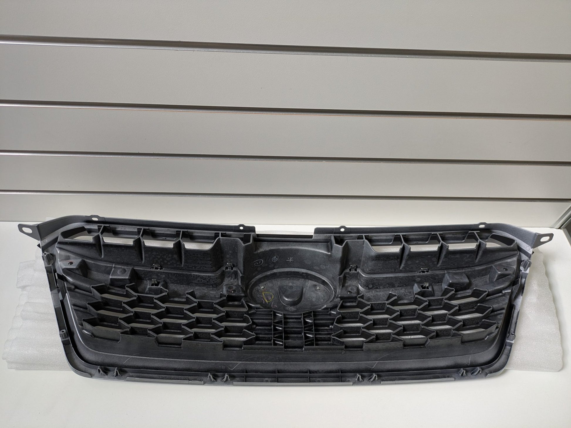Genuine Front Bumper Grill Subaru Impreza GP / GJ 2011 - 2016 New