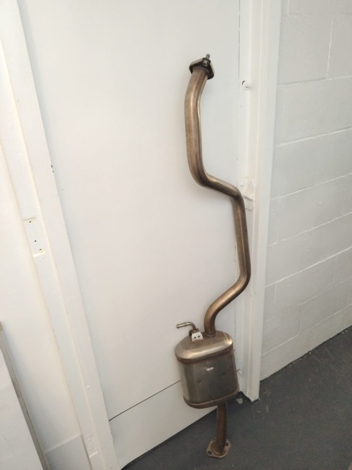 Genuine Middle Muffler Exhaust Suzuki Jimny 4th Gen (JB64W / JB74W) 2018-2024 Used