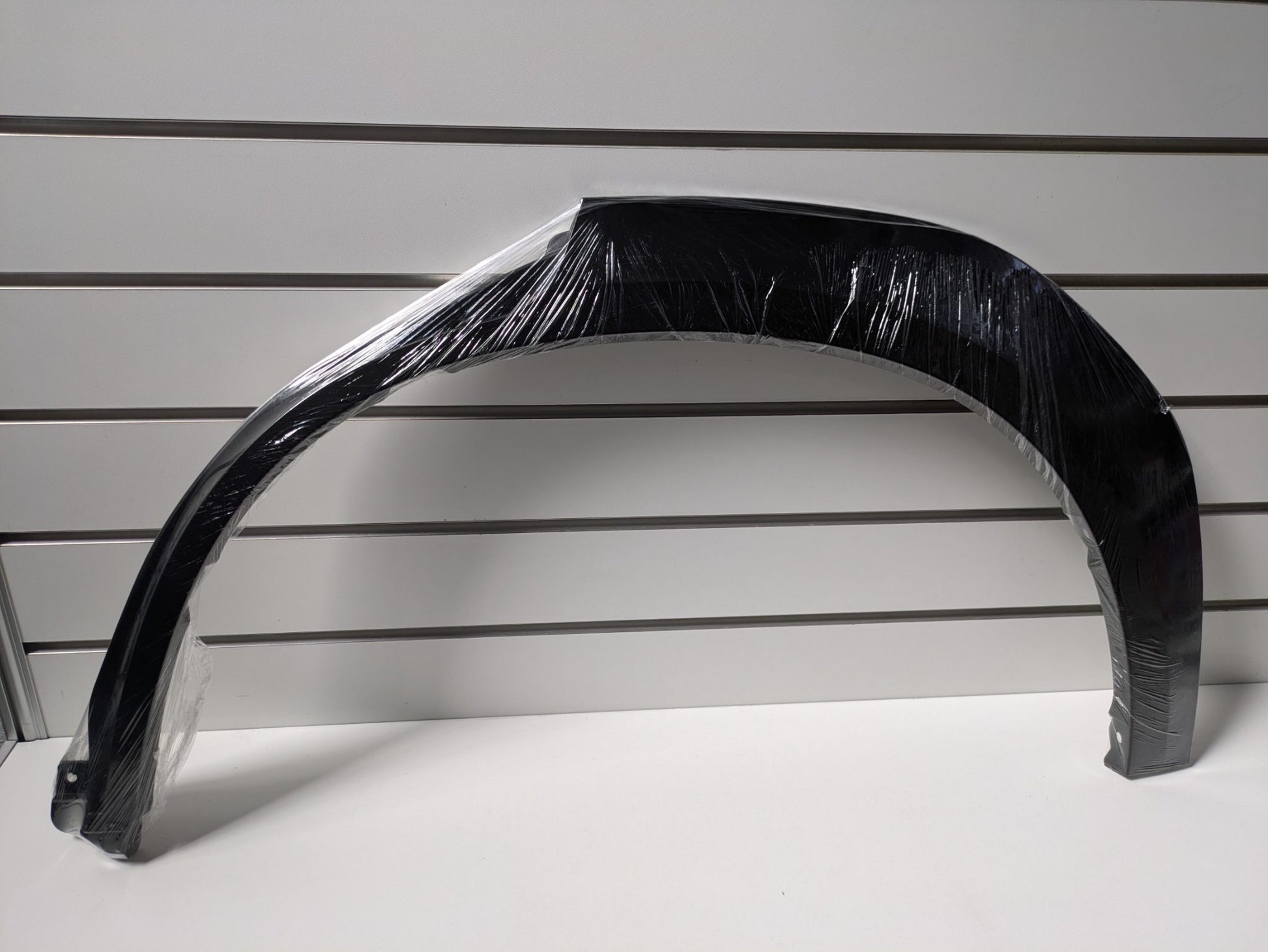 Genuine Fender Trim Molding Rear Left Suzuki S-Cross 2022 - 2025 Used