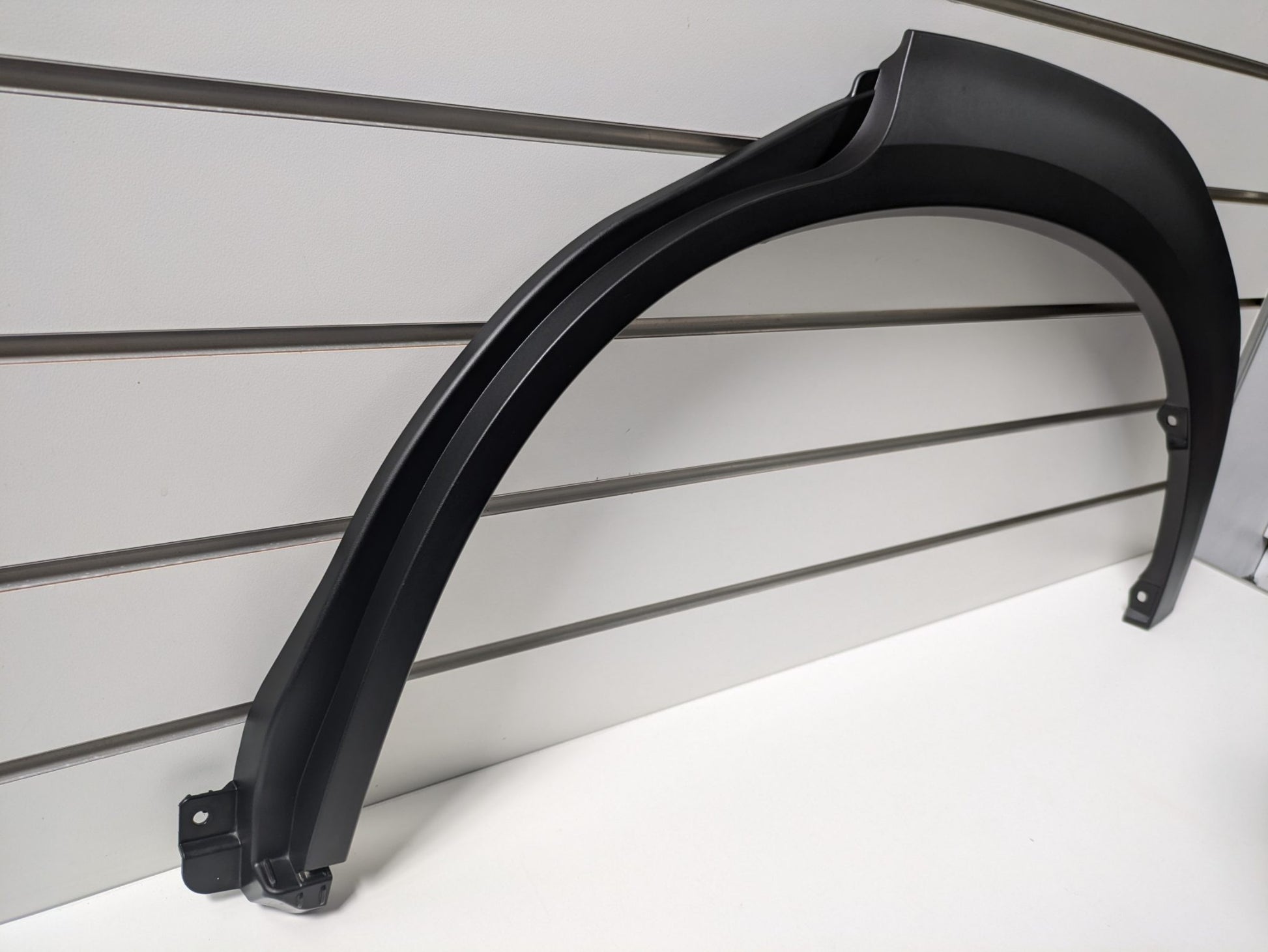 Genuine Fender Trim Molding Rear Left Suzuki S-Cross 2022 - 2025 Used