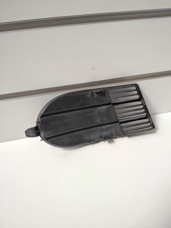 Genuine LH Front Lower Grill Cover Suzuki Swift RS ZC 5 DR Hatch 2004-2007 Used