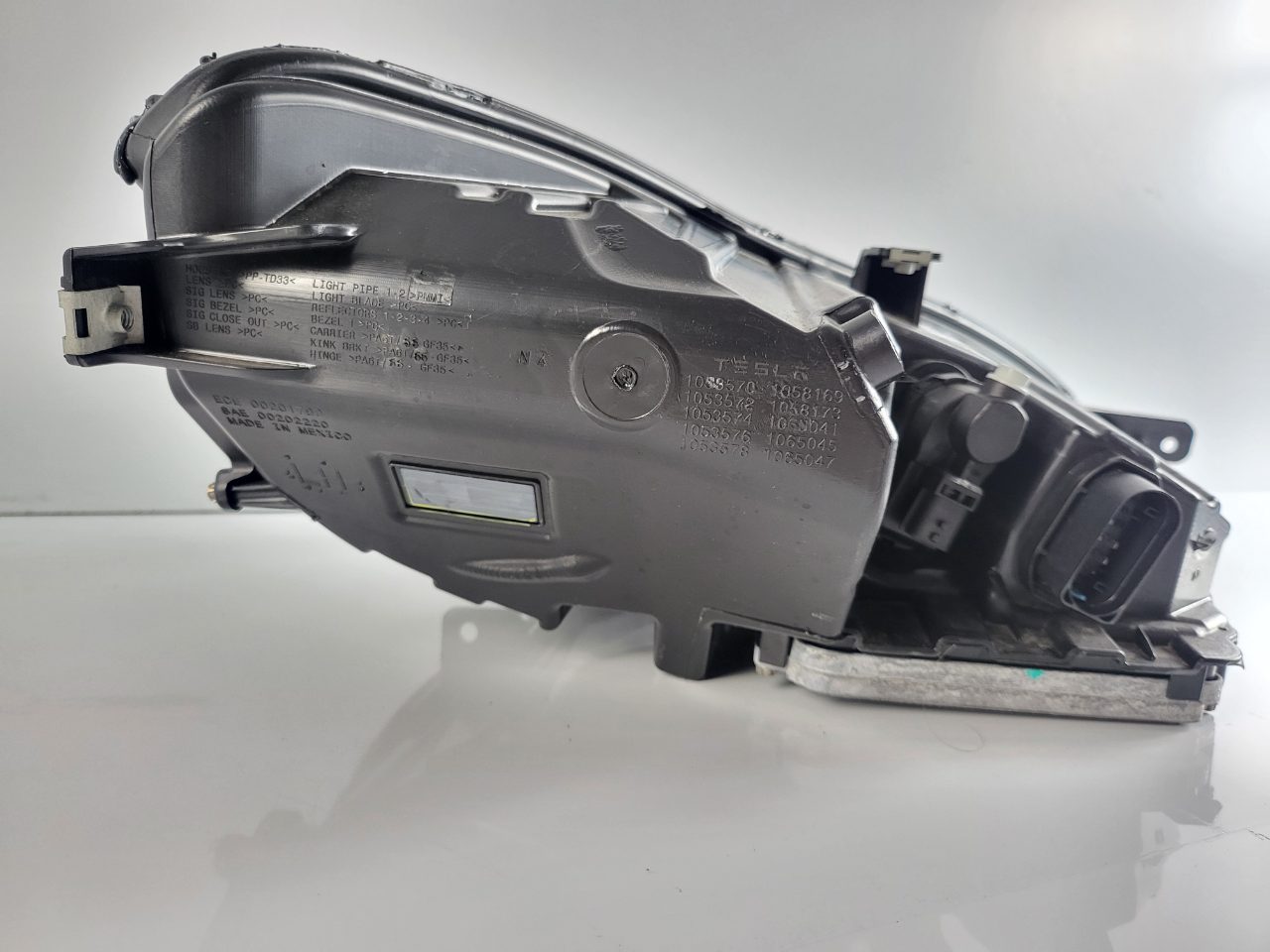 Genuine LH Headlight Tesla Model S Facelift 2016 - 2020 Used