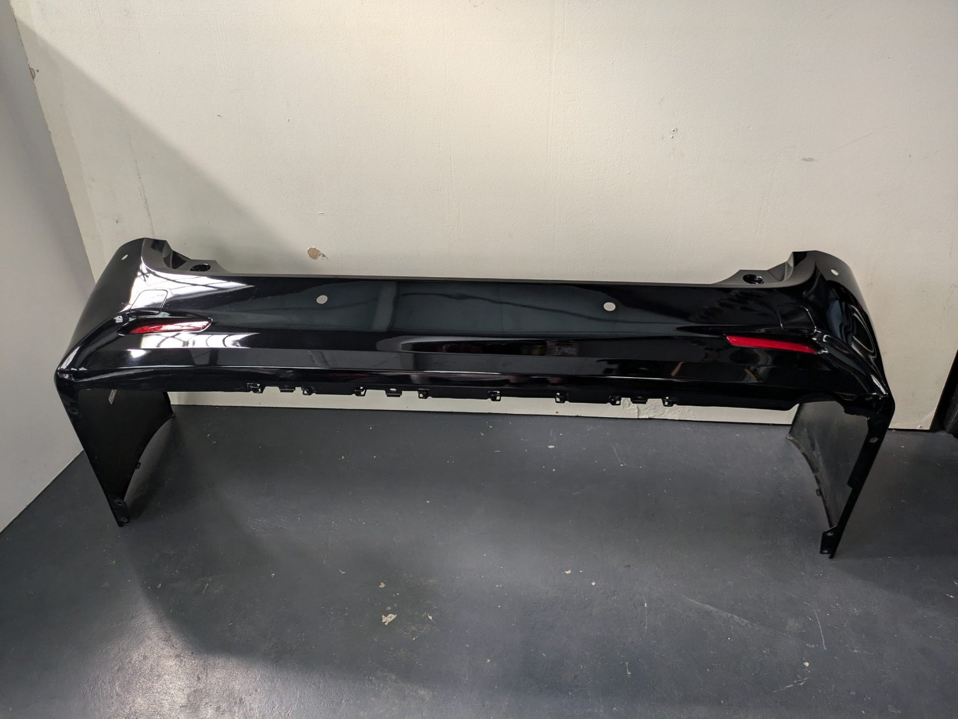 Genuine Rear Bumper Toyota Alphard AH30 H30W FL 2018 - 2023 Used