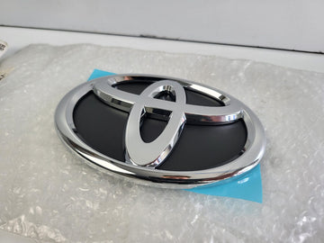 Genuine Rear Boot Badge Toyota Camry Aurion XV50 2011 - 2014 NEW 2011 2012 2013 2014