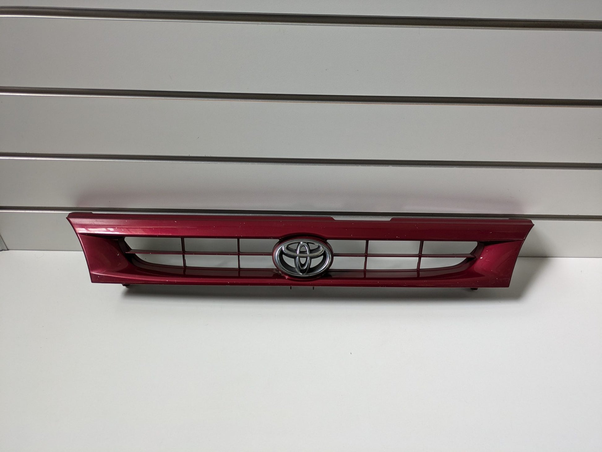 Genuine Front Bumper Grill Toyota Corolla AE101 1992 - 1996 Used