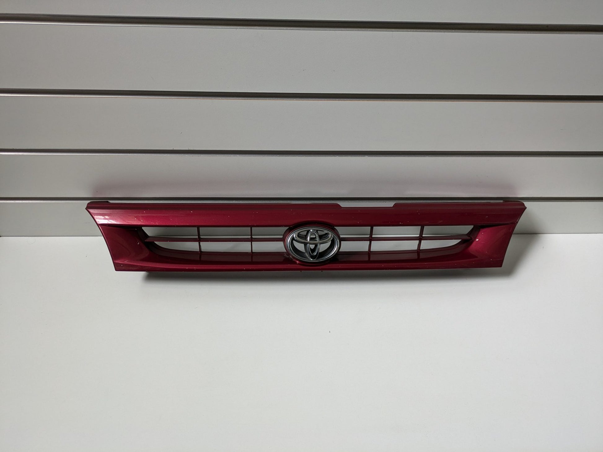 Genuine Front Bumper Grill Toyota Corolla AE101 1992 - 1996 Used