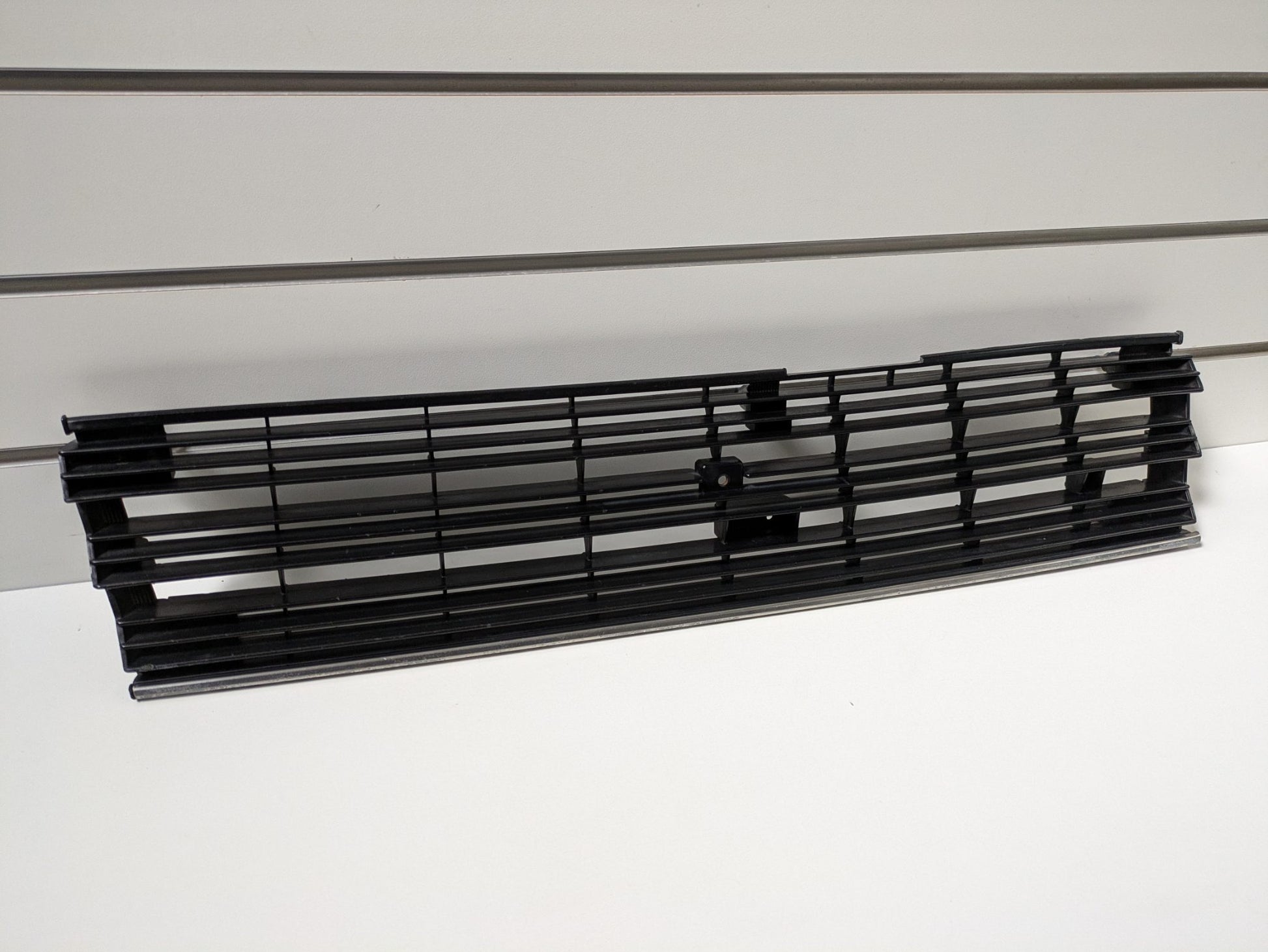 Genuine Front Bumper Grill Toyota Corolla KE70 KE72 1980s Used
