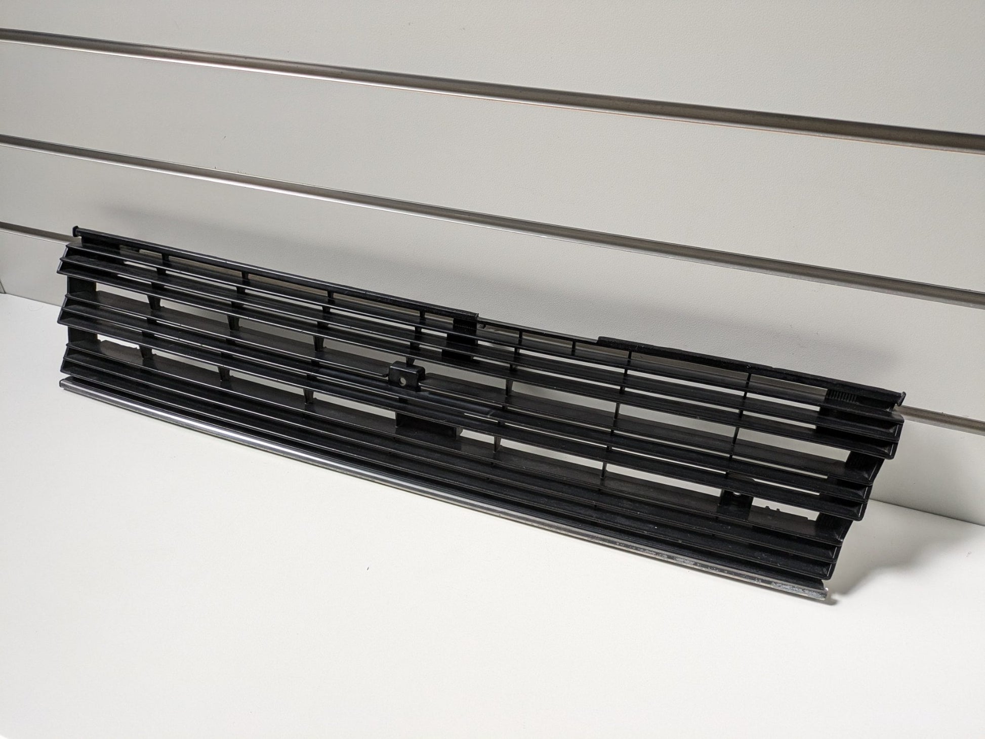 Genuine Front Bumper Grill Toyota Corolla KE70 KE72 1980s Used