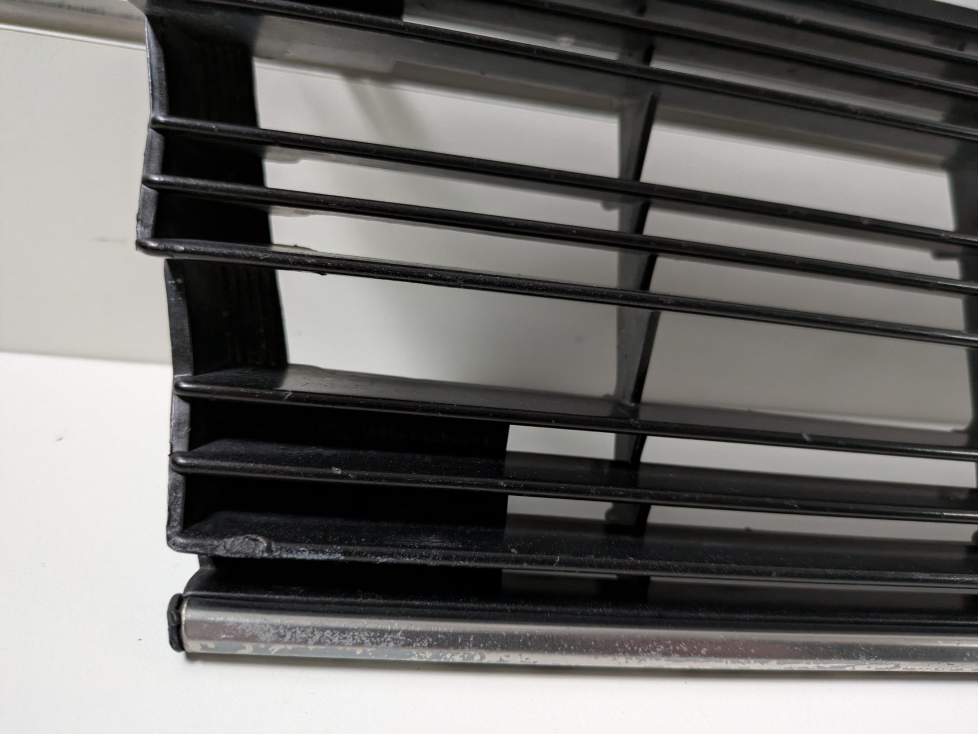 Genuine Front Bumper Grill Toyota Corolla KE70 KE72 1980s Used
