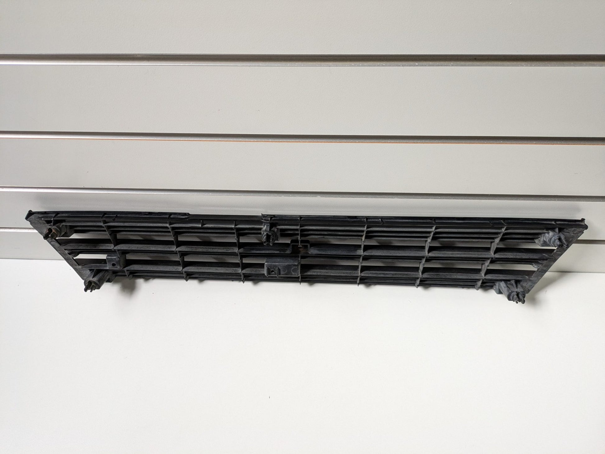 Genuine Front Bumper Grill Toyota Corolla KE70 KE72 1980s Used