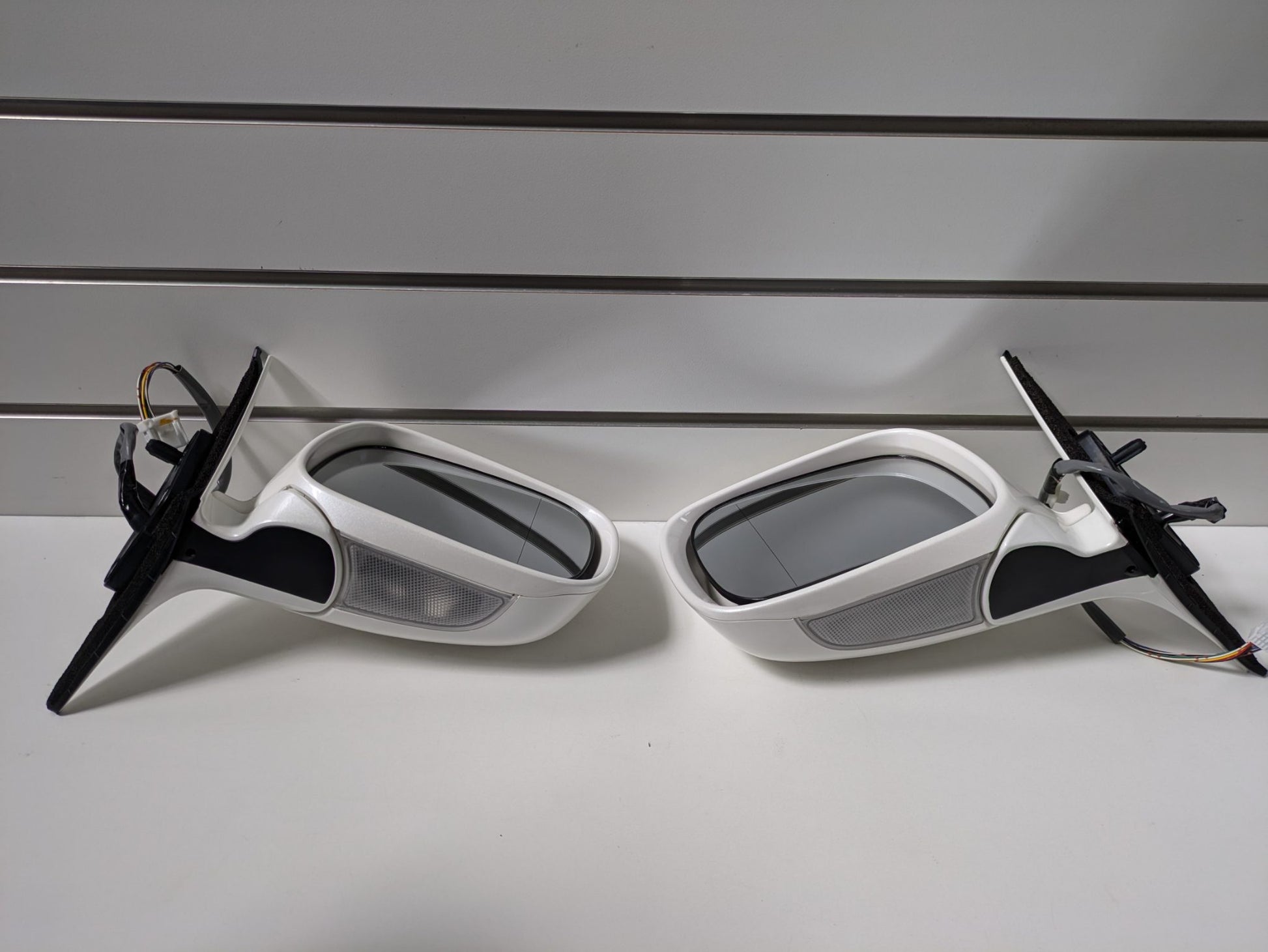 Genuine LH & RH Side Door Mirrors Toyota Crown GRS182 GRS180 2003 - 2008 Used