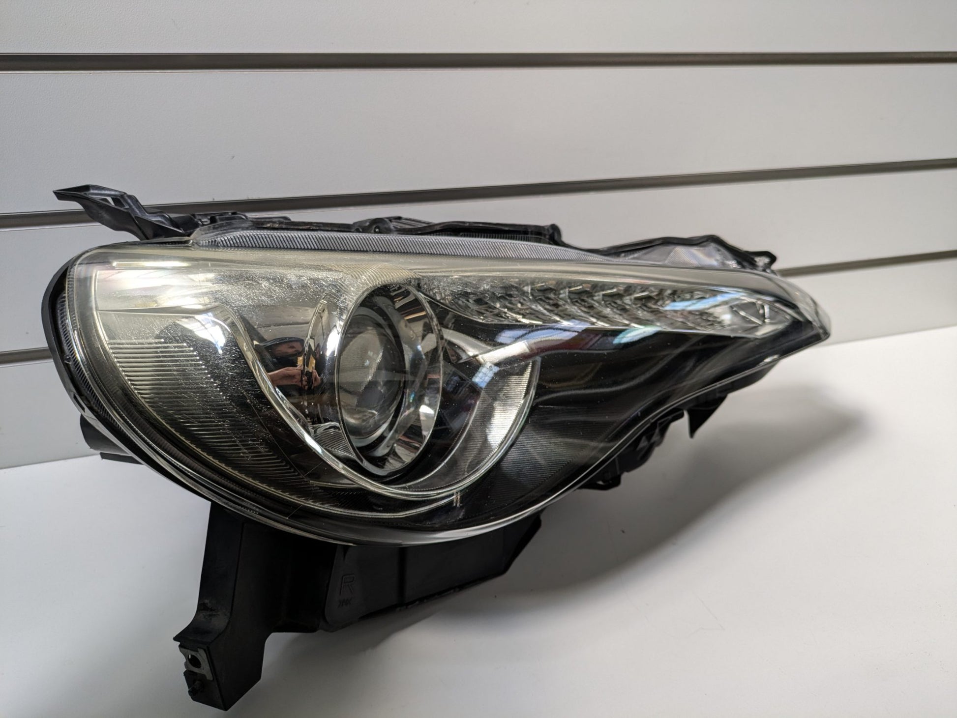 Genuine RH Headlight Toyota Gt-86 ZN6/ZC6 2012 - 2016 Used