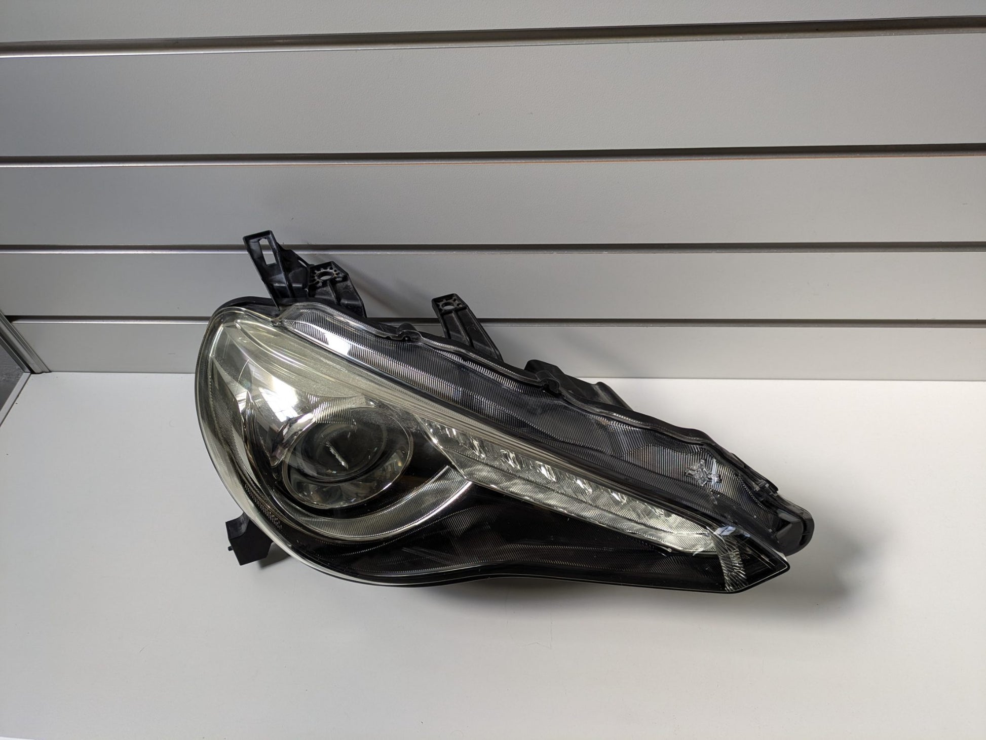 Genuine RH Headlight Toyota Gt-86 ZN6/ZC6 2012 - 2016 Used