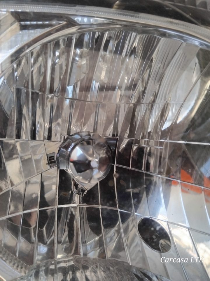 Genuine RH Headlight Toyota Hiace H200 First Facelift 2010 - 2013 Used