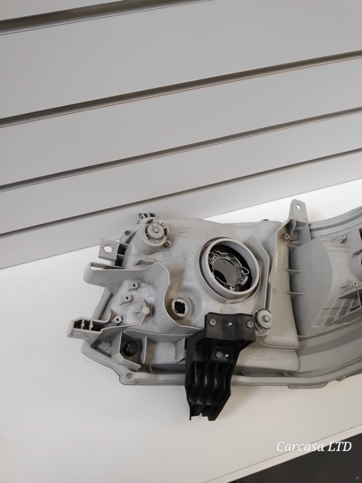 Genuine RH Headlight Toyota Hiace H200 First Facelift 2010 - 2013 Used