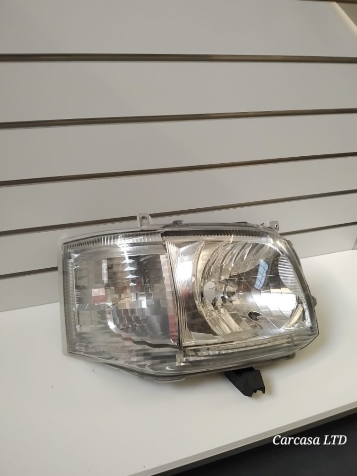 Genuine RH Headlight Toyota Hiace H200 First Facelift 2010 - 2013 Used