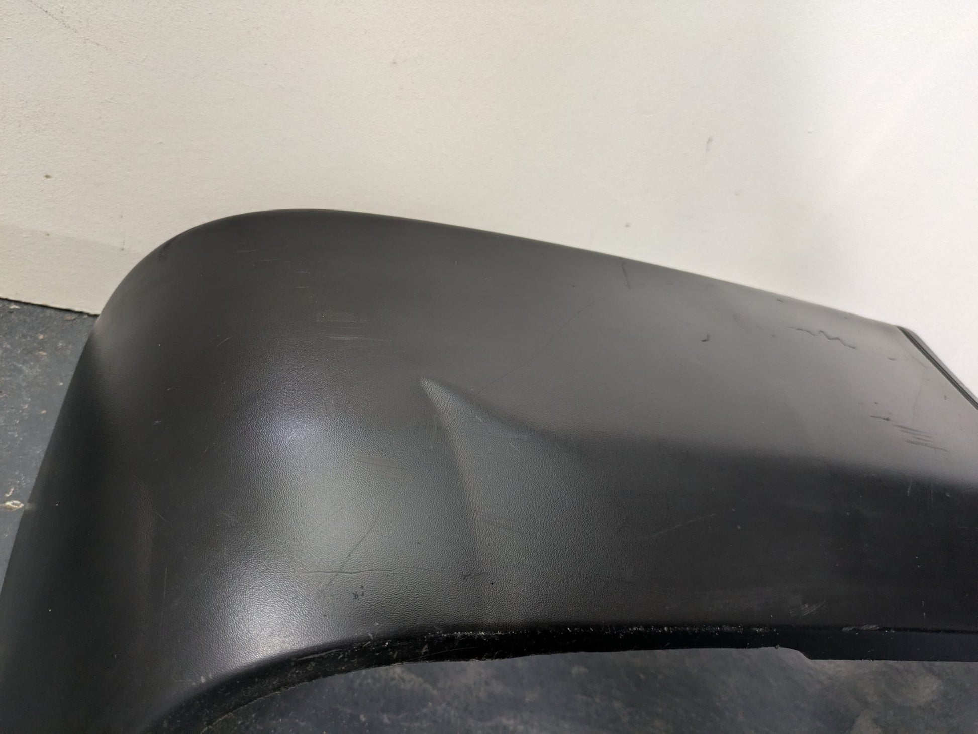 Genuine Rear Bumper Toyota Hiace H200 Narrowbody 2005 - 2013 Used