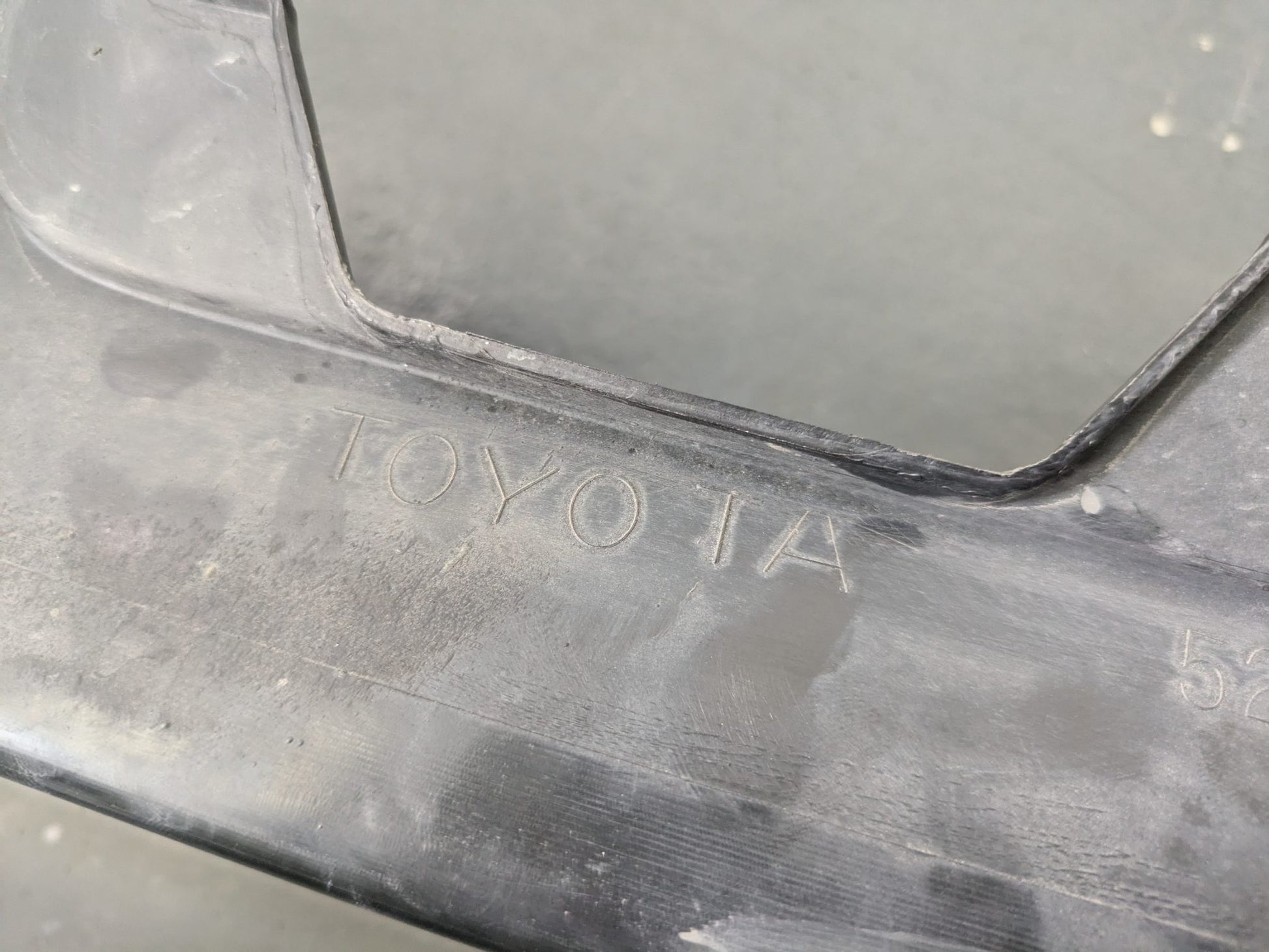 Genuine Rear Bumper Toyota Hiace H200 Narrowbody 2005 - 2013 Used
