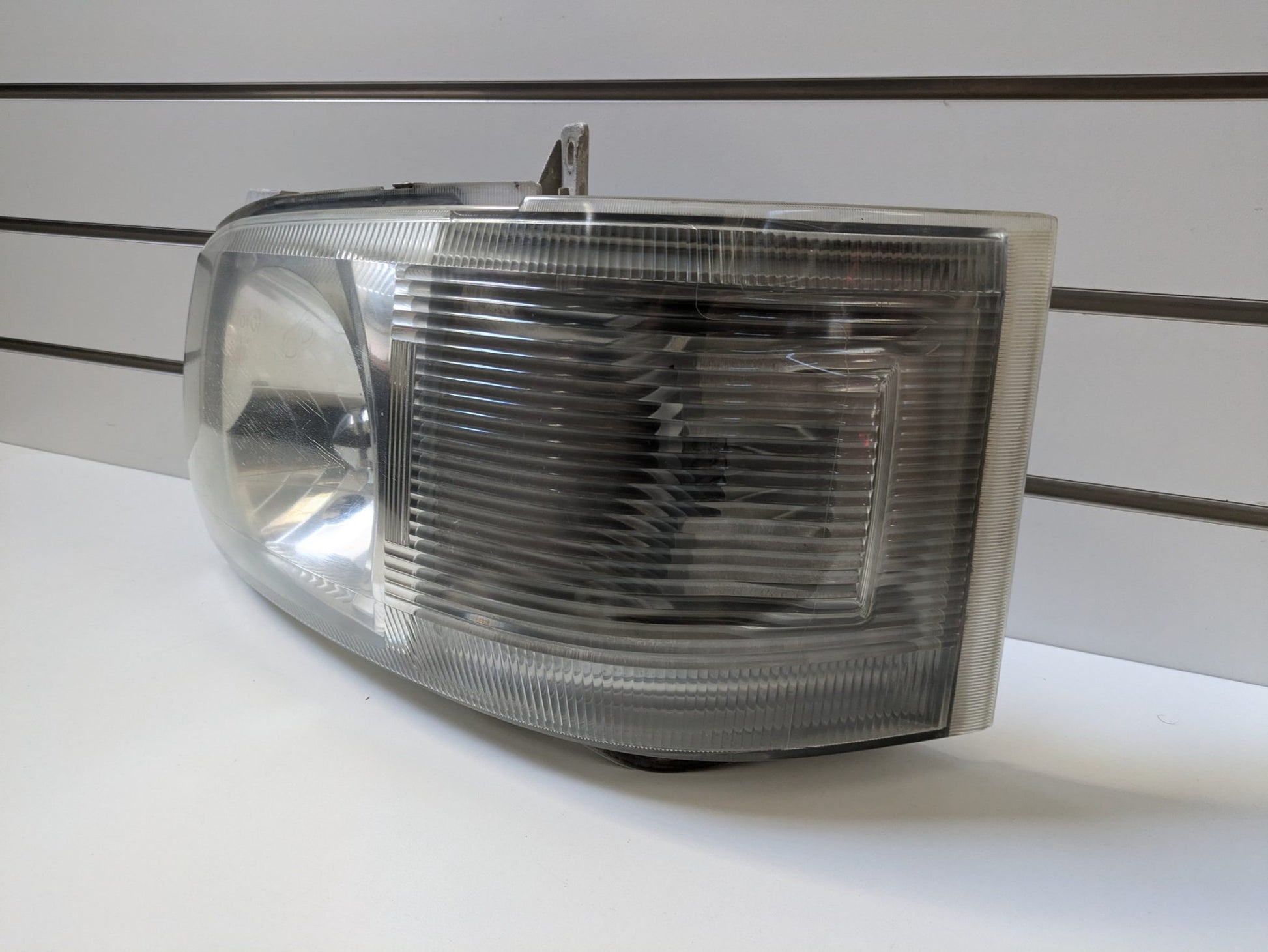 Genuine LH Headlight Toyota Hiace H200 Pre Facelift 2004 - 2010 Used