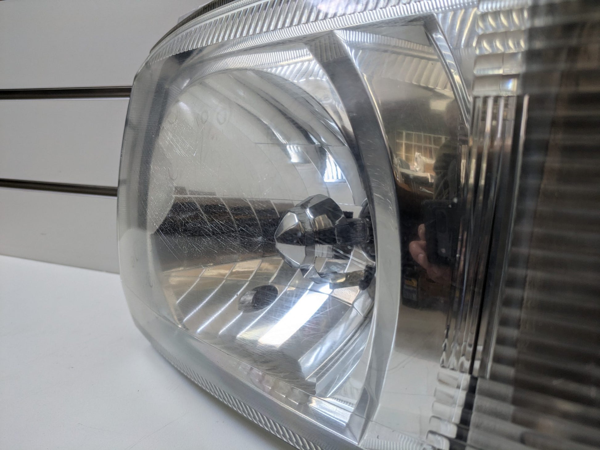 Genuine LH Headlight Toyota Hiace H200 Pre Facelift 2004 - 2010 Used