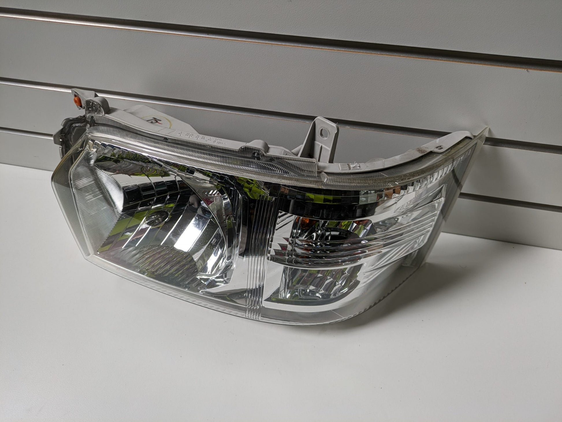 Genuine LH Headlight Toyota Hiace H200 Second Facelift 2013 - 2024 Used