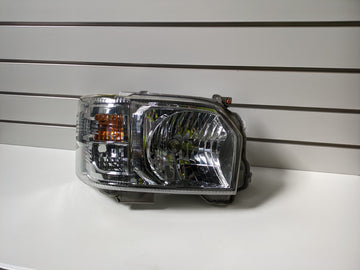 Genuine RH Headlight Toyota Hiace H200 Second Facelift 2013 - 2024 Used
