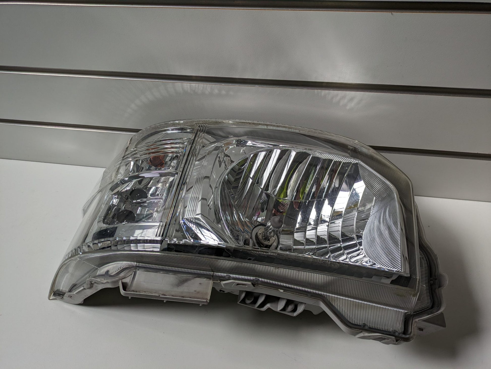 Genuine RH Headlight Toyota Hiace H200 Second Facelift 2013 - 2024 Used