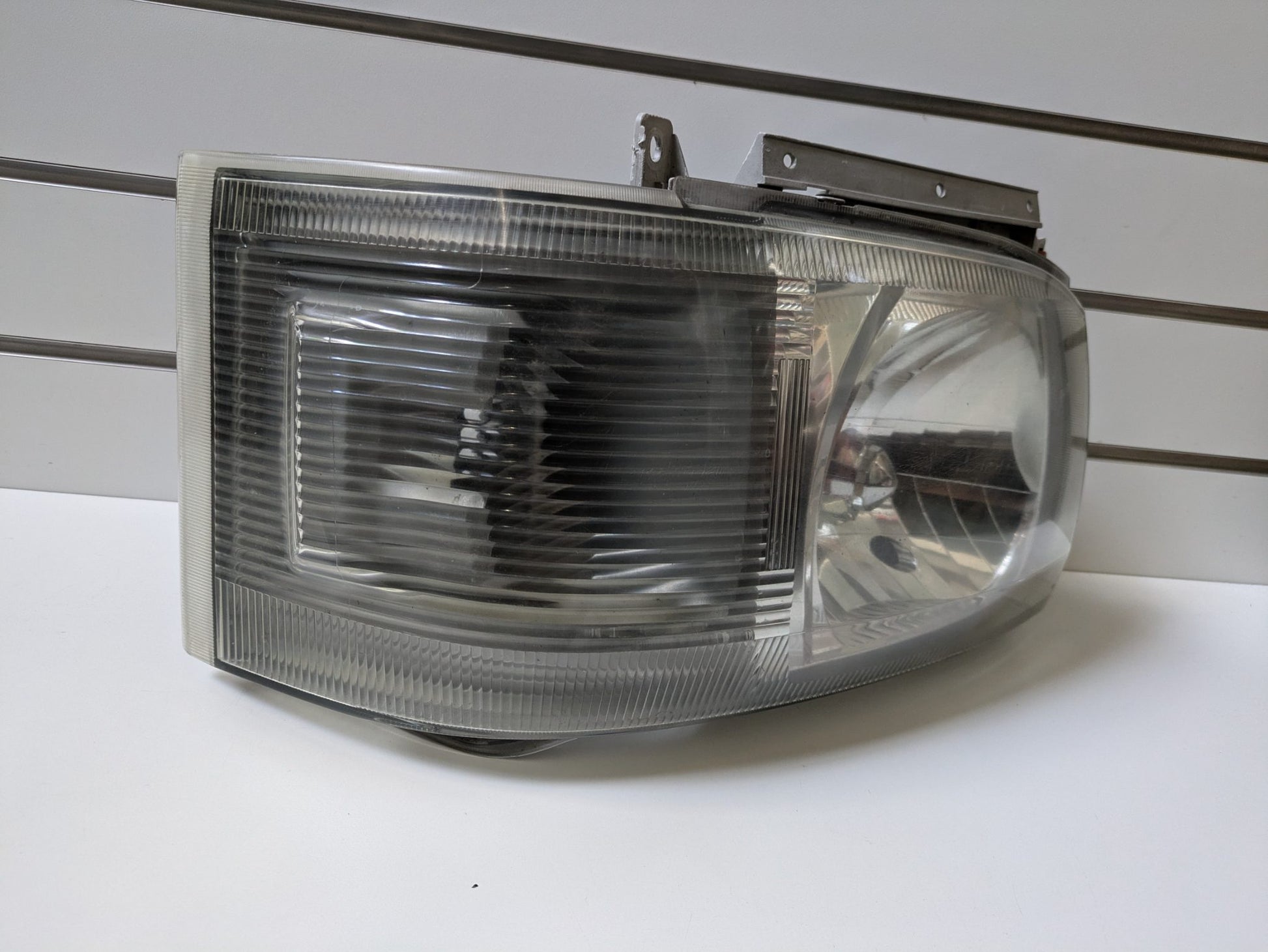 Genuine RH Headlight Toyota Hiace H200 Pre Facelift 2004 - 2010 Used