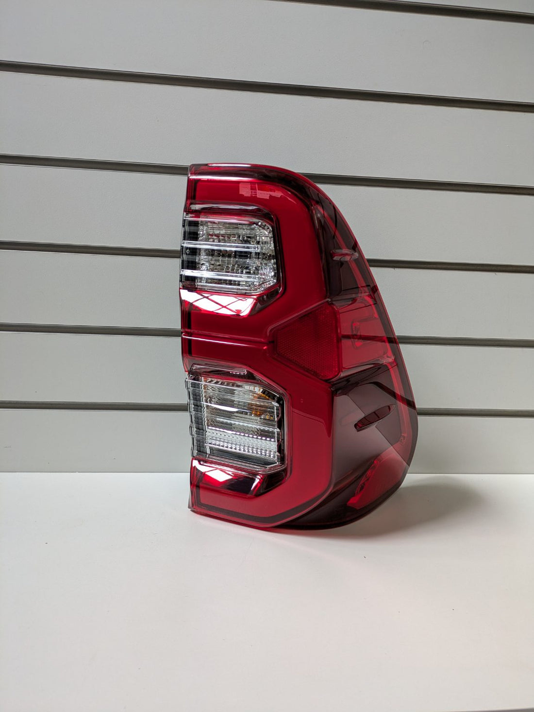 Genuine RH LED Taillight Toyota Hilux AN110/120/130 2nd Facelift 2020-2024 Used
