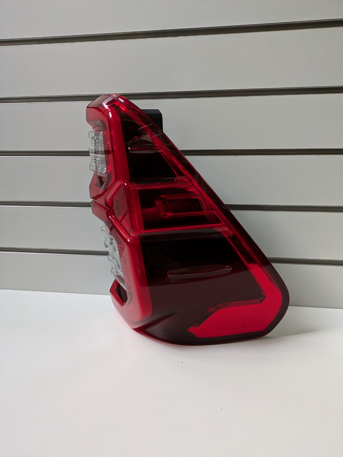 Genuine RH LED Taillight Toyota Hilux AN110/120/130 2nd Facelift 2020-2024 Used