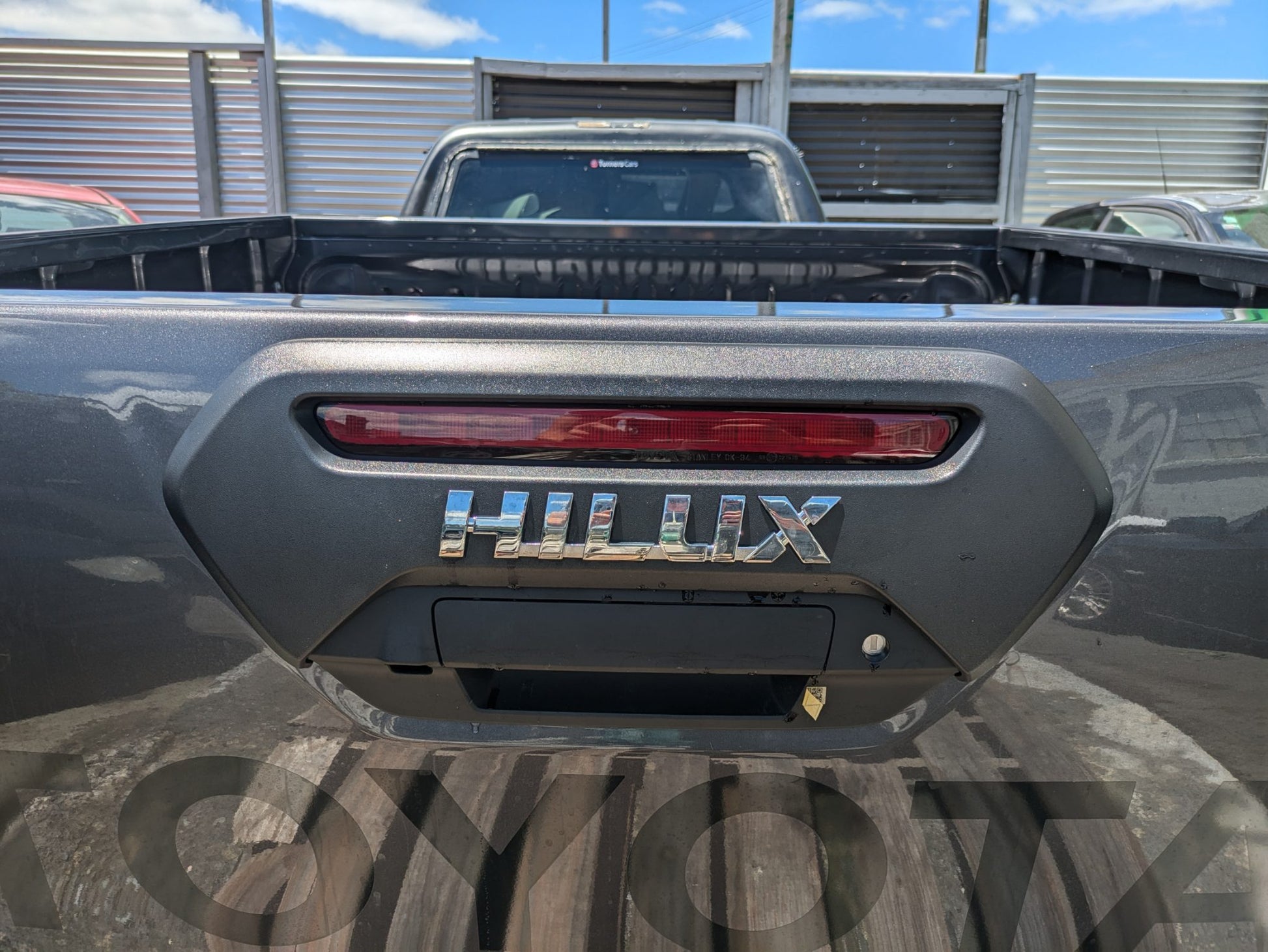 #SOLD# Genuine Wellside Bed Toyota Hilux SR5 AN110/120/130 2nd Facelift 2020-2024 Used