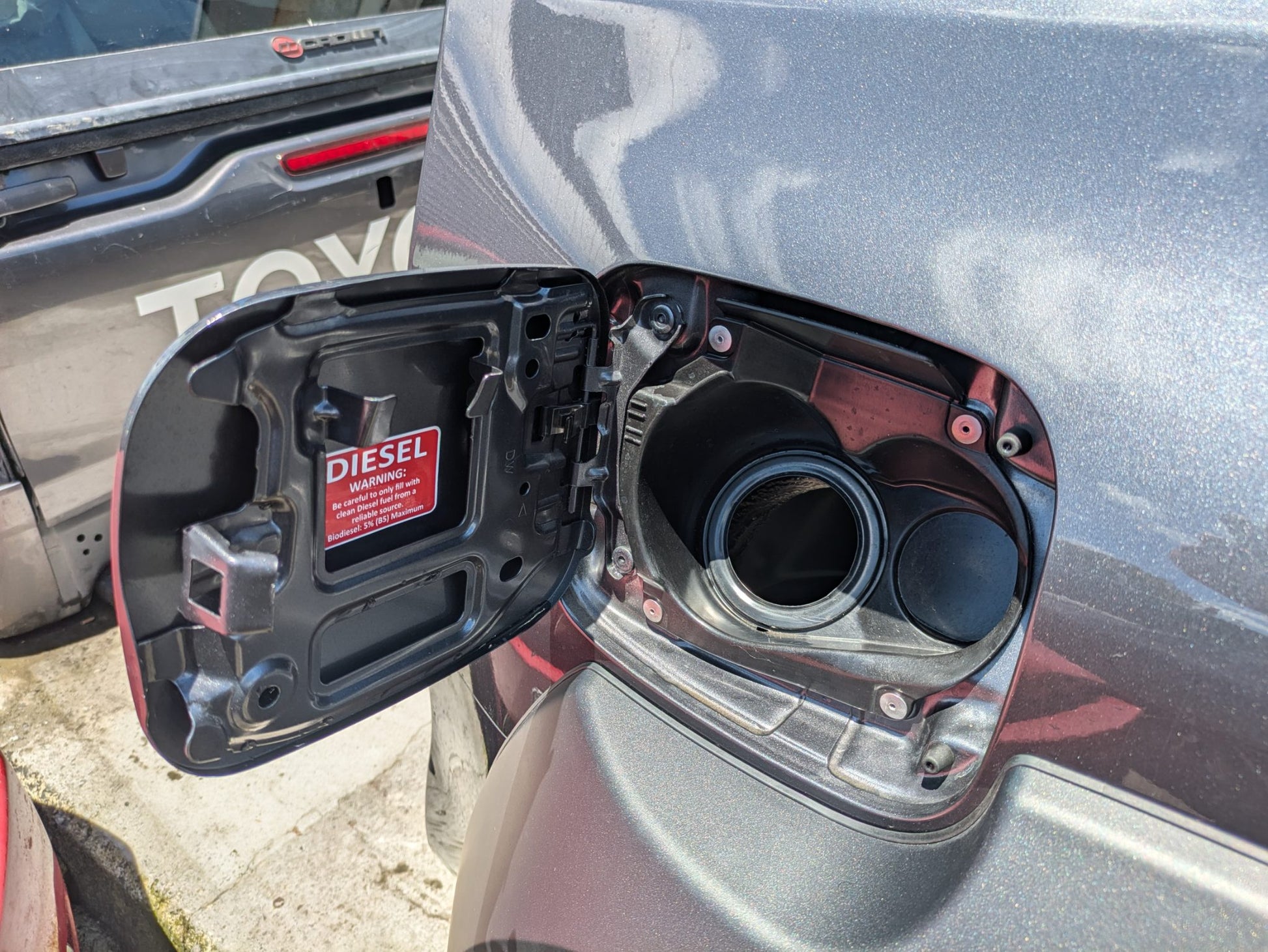 #SOLD# Genuine Wellside Bed Toyota Hilux SR5 AN110/120/130 2nd Facelift 2020-2024 Used