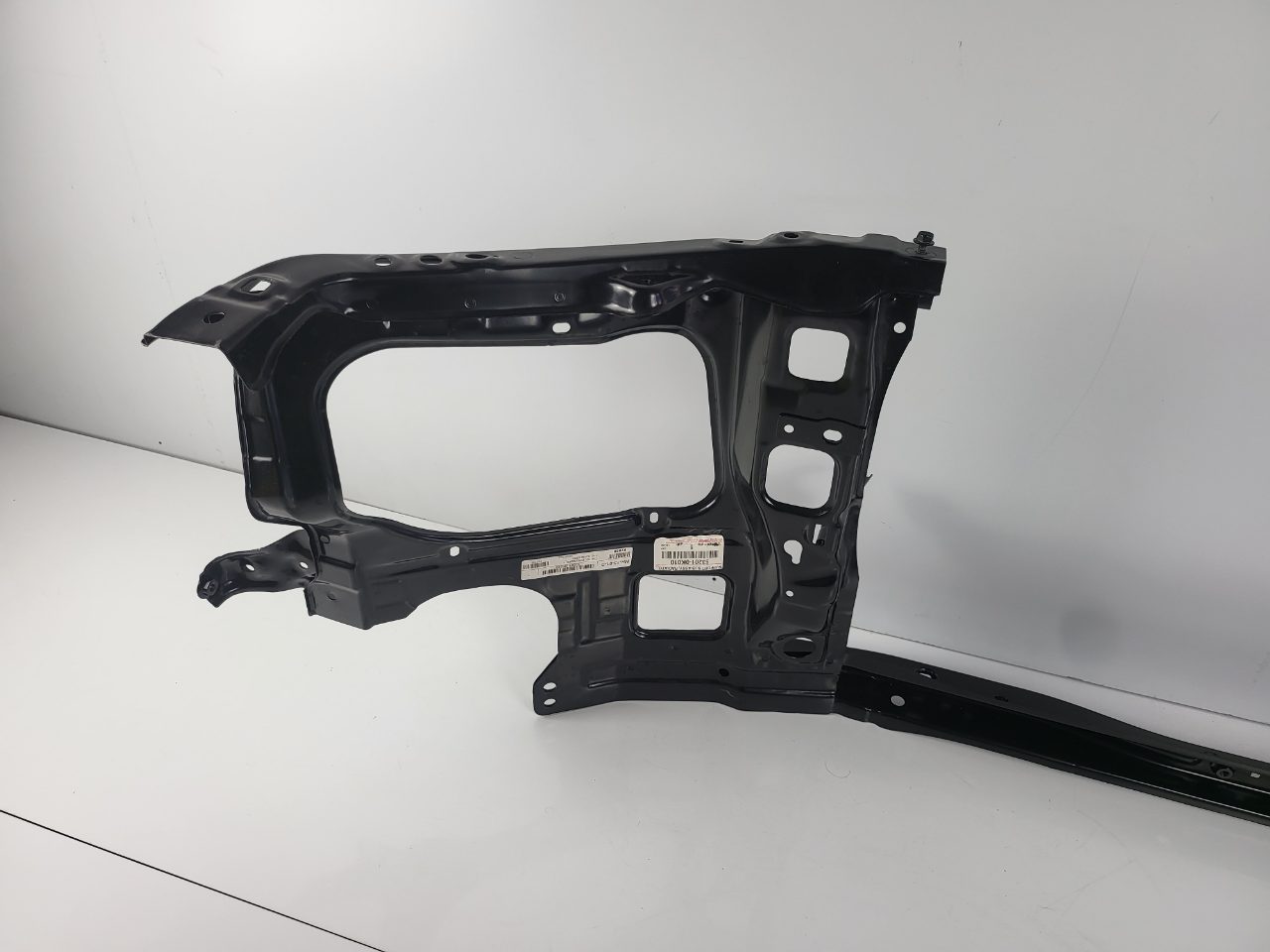 Genuine Radiator Support Toyota Hilux KUN16 KUN26 2005 - 2015 Used