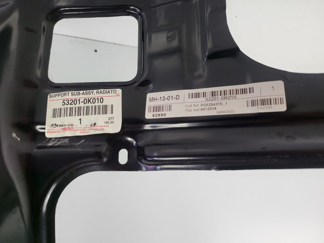 Genuine Radiator Support Toyota Hilux KUN16 KUN26 2005 - 2015 Used