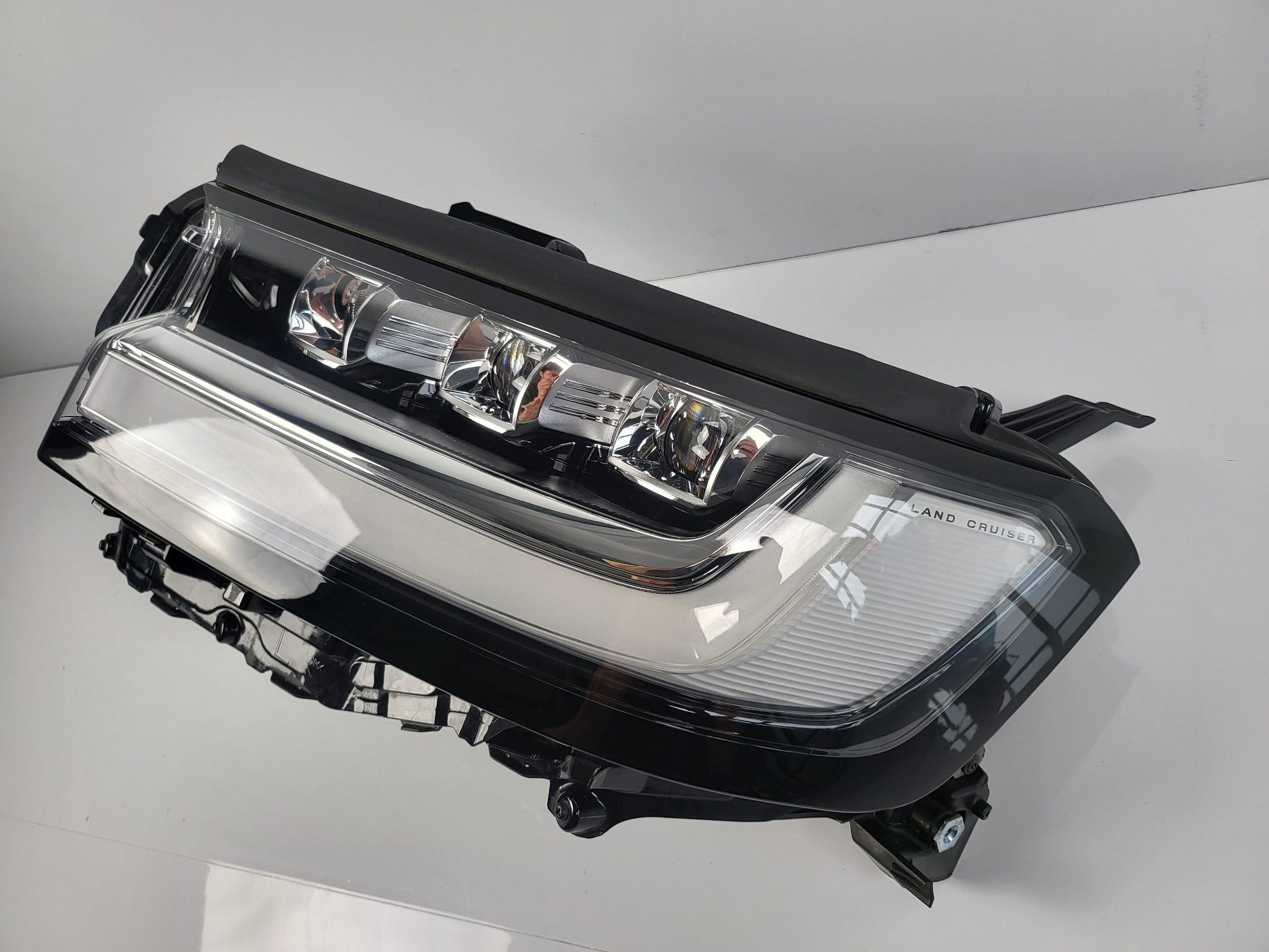 Genuine LH Headlight Toyota Land Cruiser 300 Series J300 2022-2024 Used