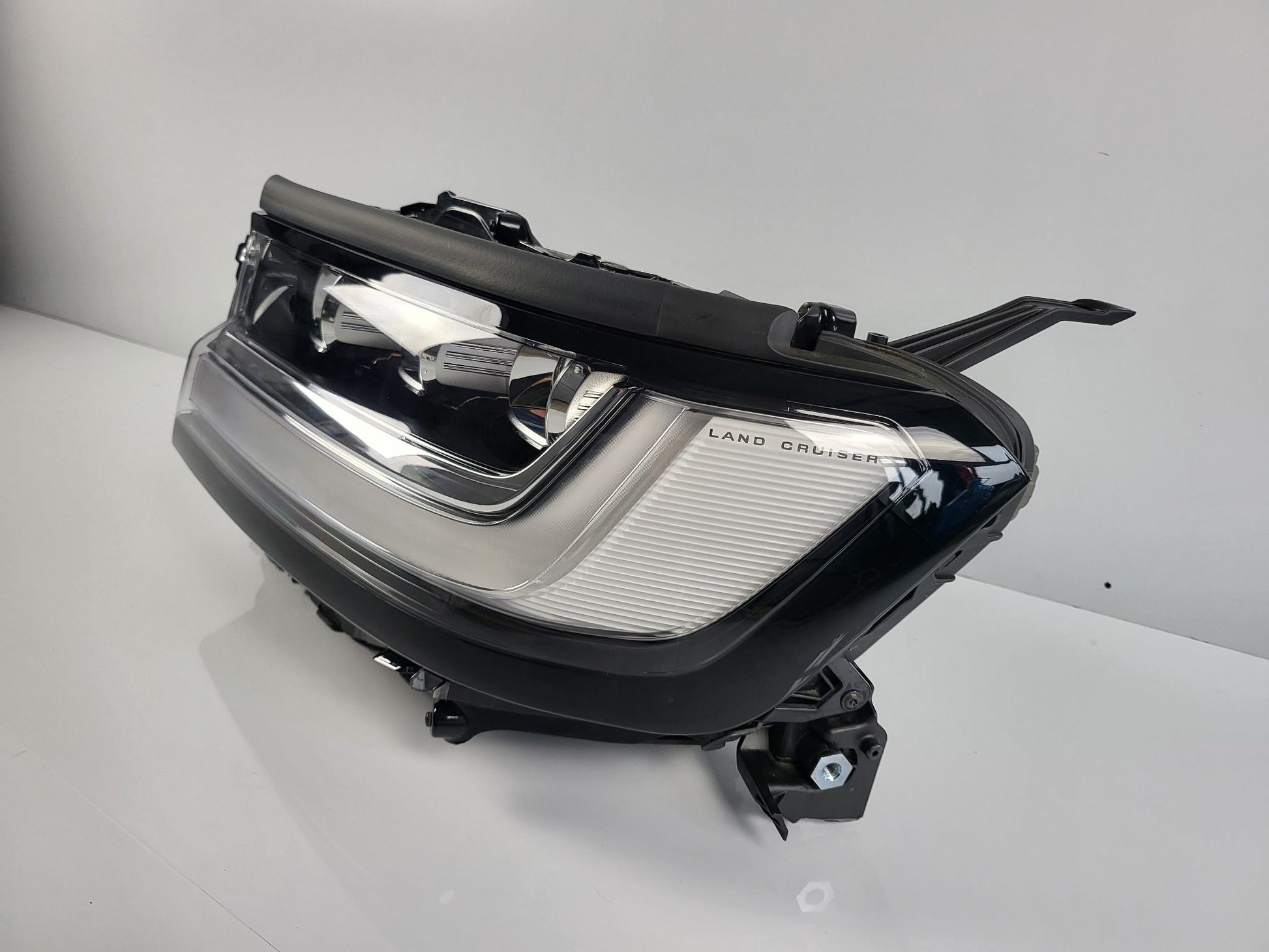 Genuine LH Headlight Toyota Land Cruiser 300 Series J300 2022-2024 Used