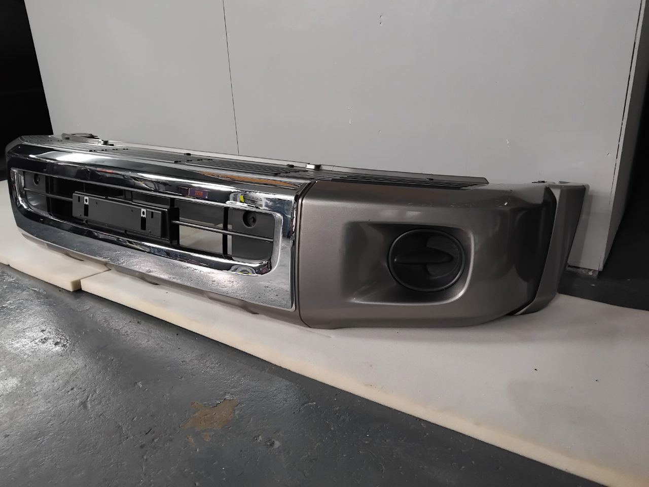 Genuine Front Bumper Assy Toyota Land Cruiser 79 Series 2020 Used