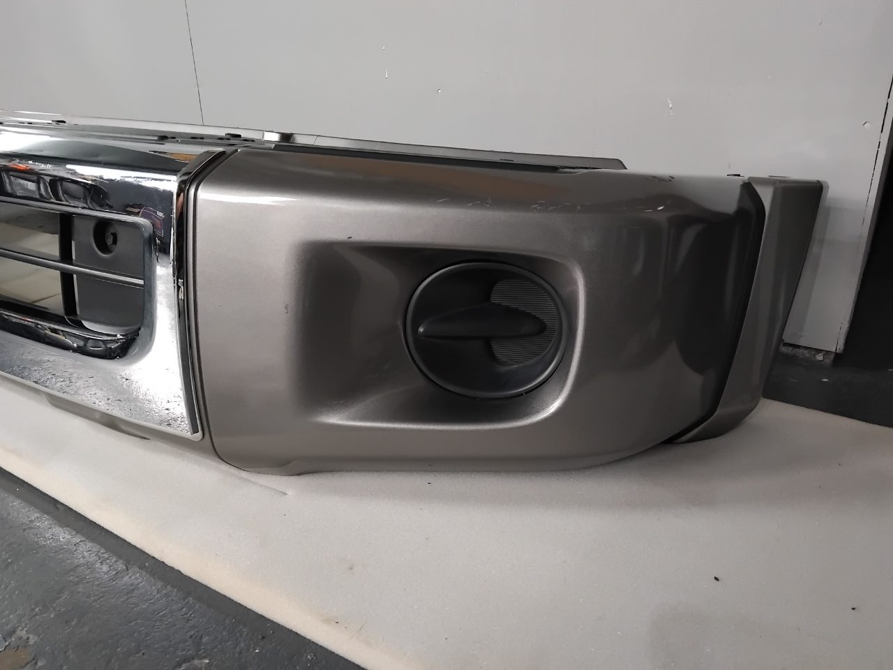 Genuine Front Bumper Assy Toyota Land Cruiser 79 Series 2020 Used