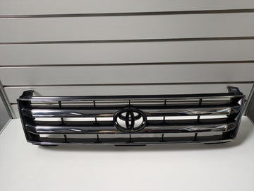 Genuine Front Bumper Grill Toyota Prado KZJ95 1996 - 2000 Used