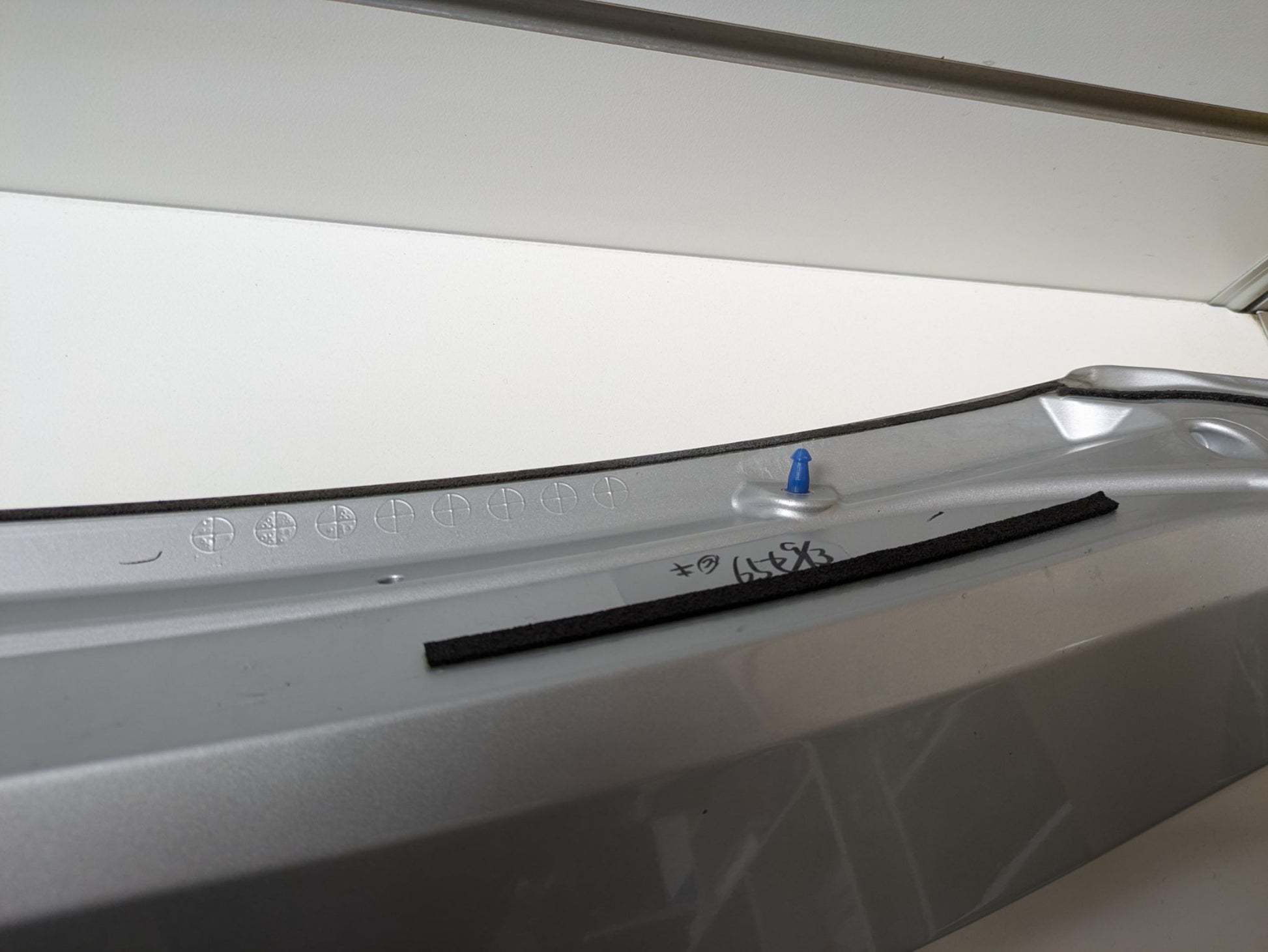 Genuine Rear Spoiler Assy Toyota Prius C Aqua NHP10 2011 - 2017 Used