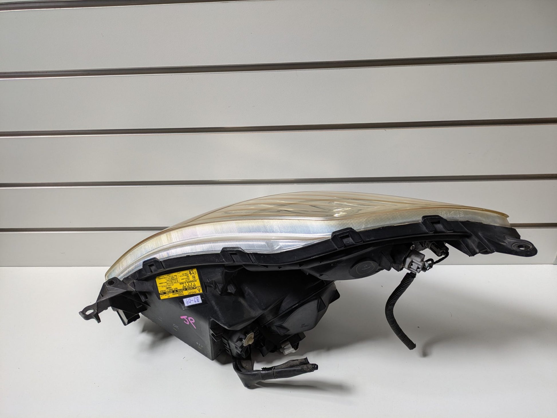Genuine RH Right Headlight HID Toyota Prius XW20 NHW20 2005 - 2009 Used