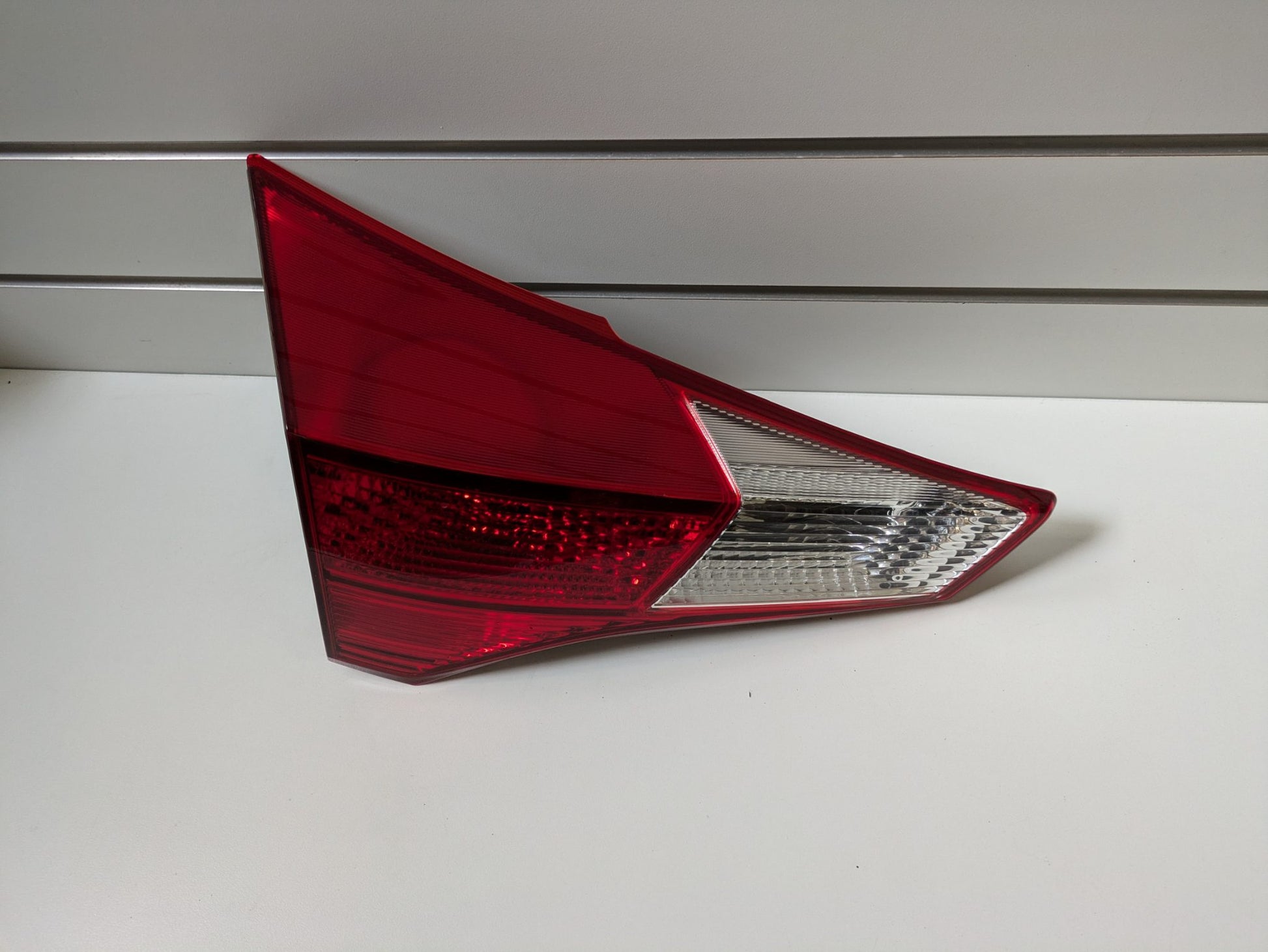 Genuine LH Taillight Toyota Rav4 Pre-Facelift XA40 2013 - 2015 Used