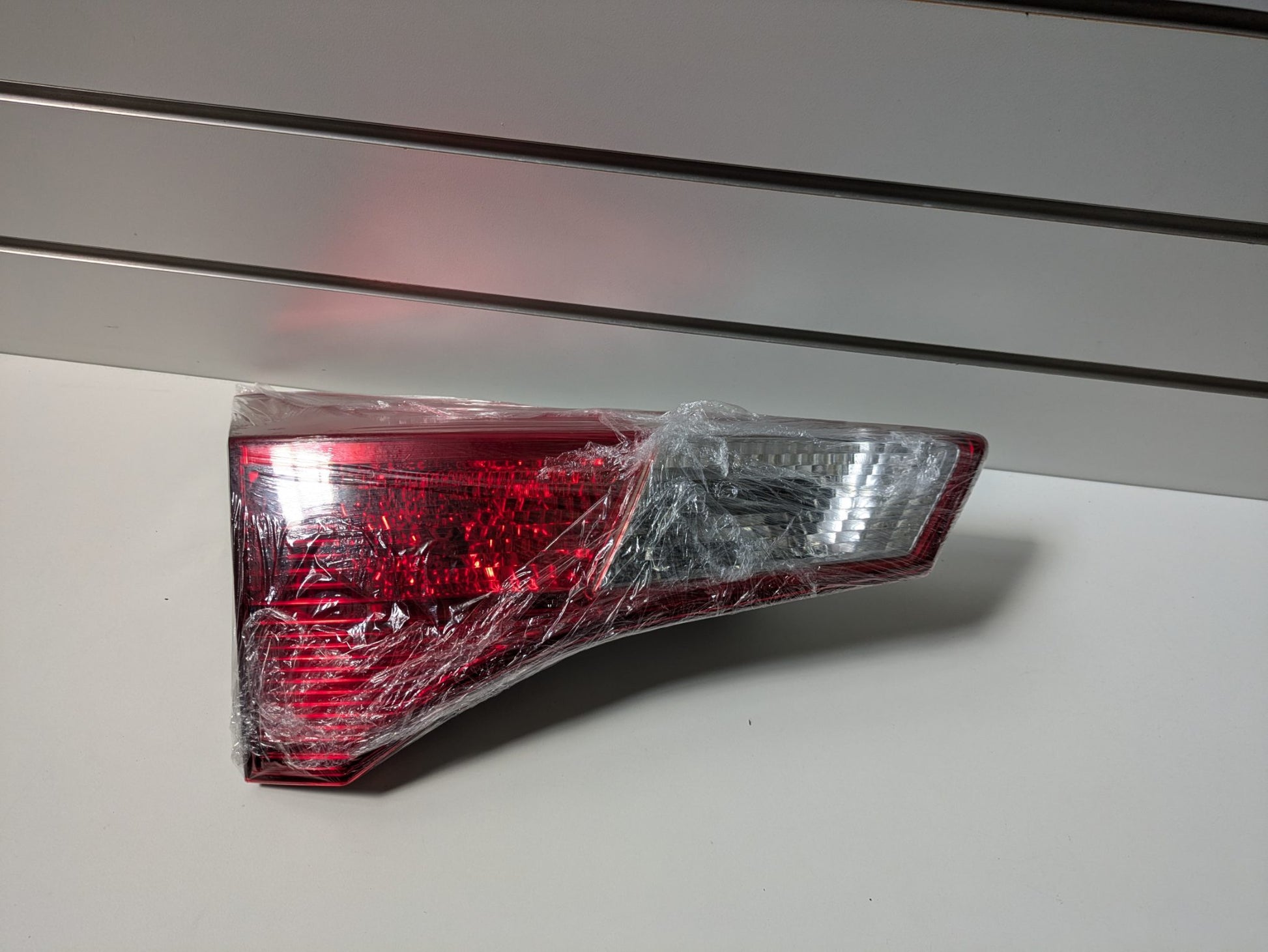 Genuine LH Taillight Toyota Rav4 Pre-Facelift XA40 2013 - 2015 Used