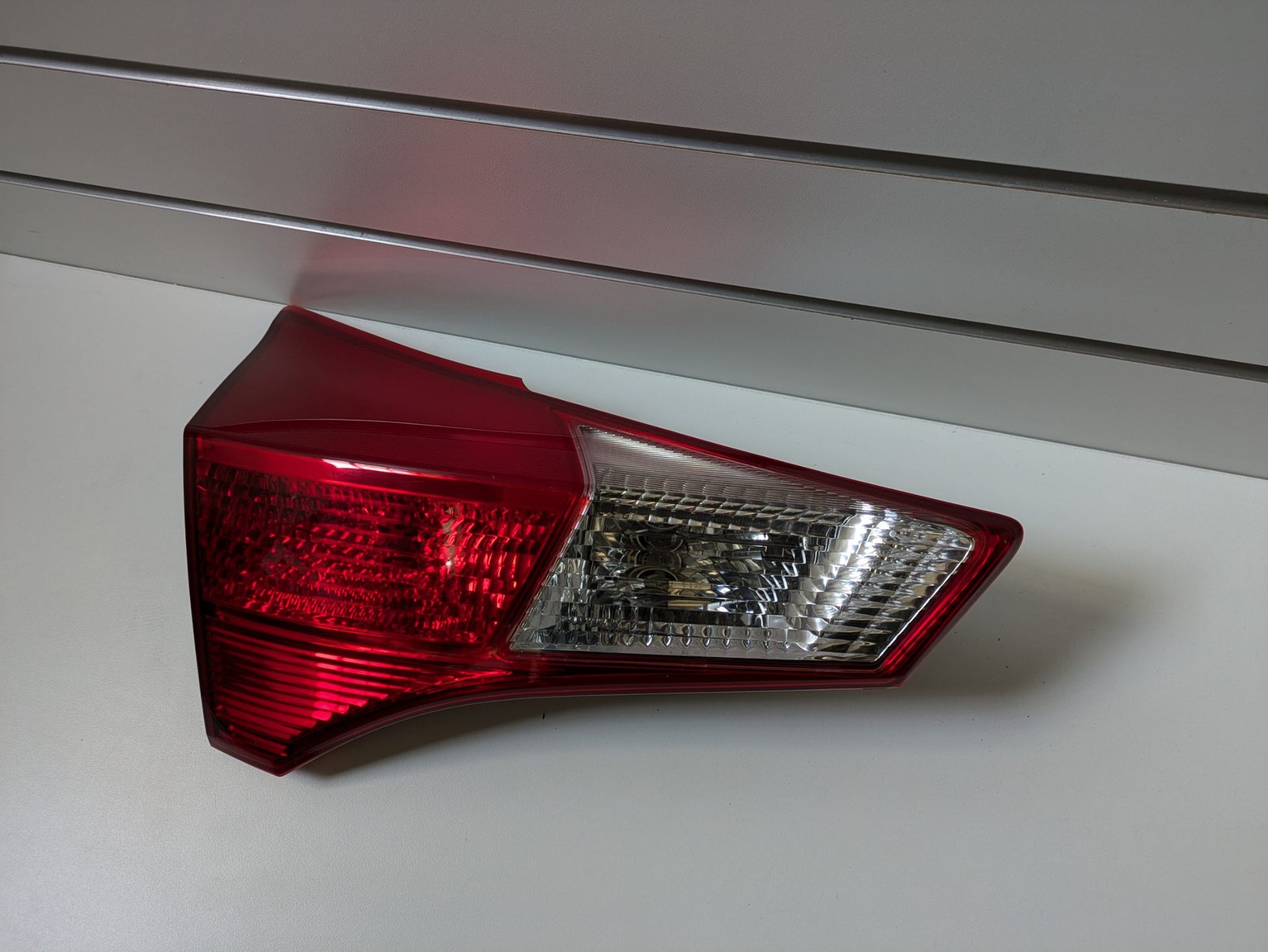 Genuine LH Taillight Toyota Rav4 Pre-Facelift XA40 2013 - 2015 Used