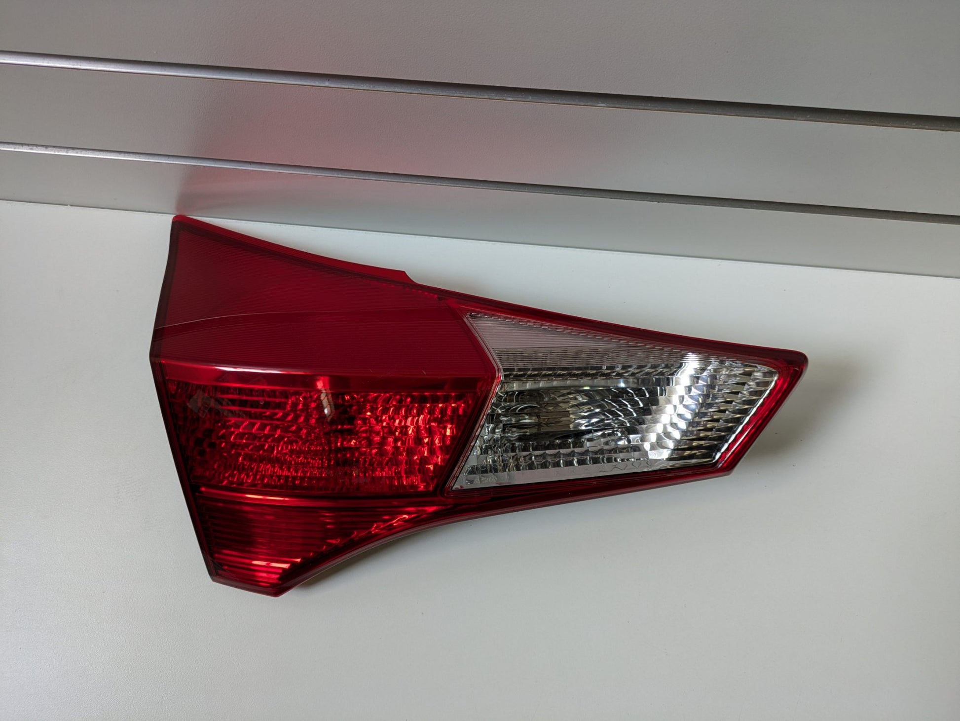 Genuine LH Taillight Toyota Rav4 Pre-Facelift XA40 2013 - 2015 Used