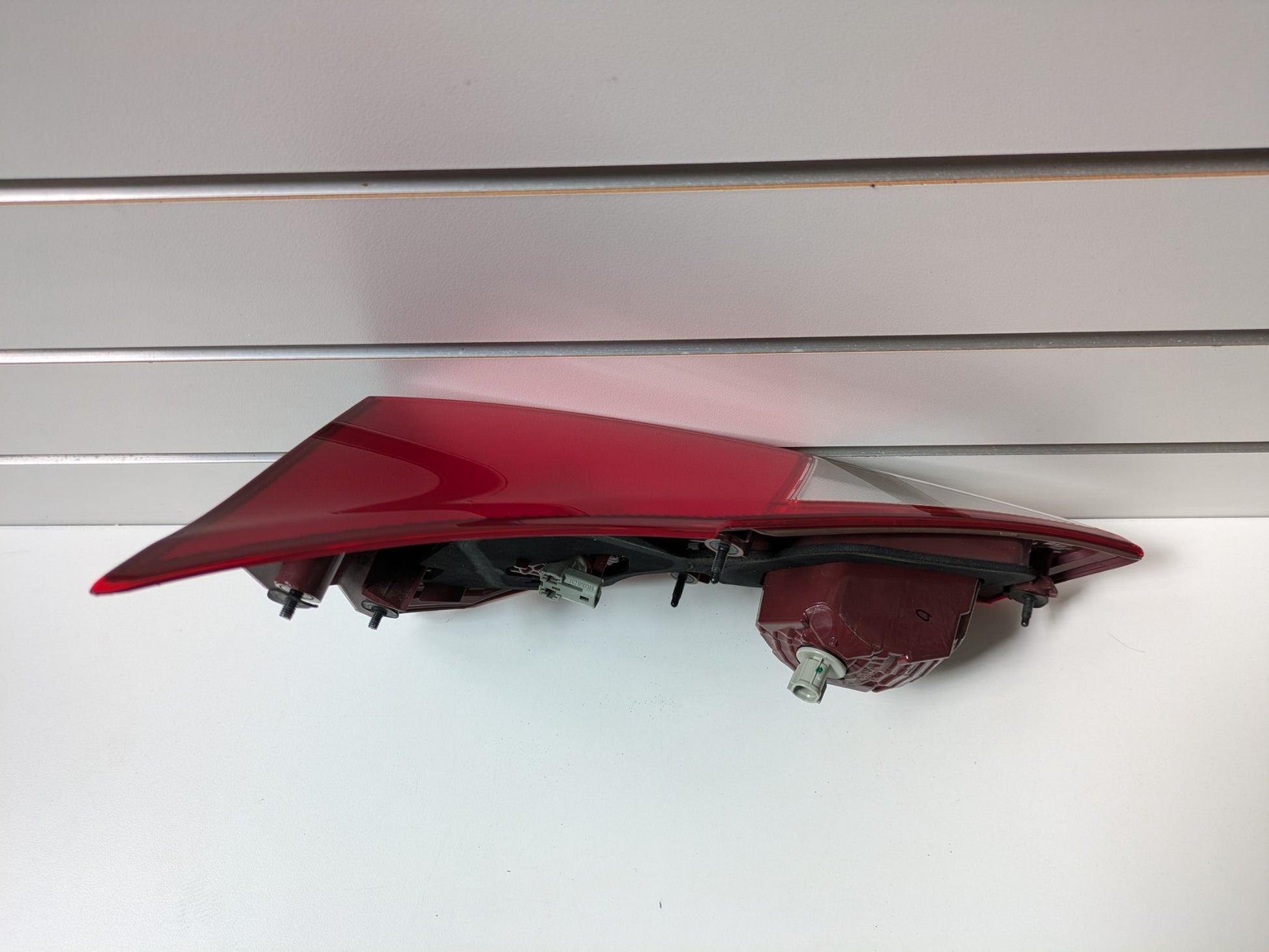Genuine RH Tail Light Toyota Rav4 Pre-Facelift XA40 2013 - 2015 Used
