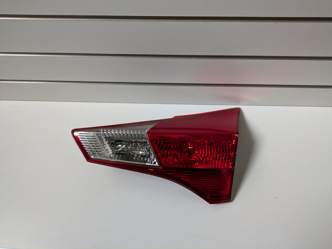 Genuine RH Tail Light Toyota Rav4 Pre-Facelift XA40 2013 - 2015 Used
