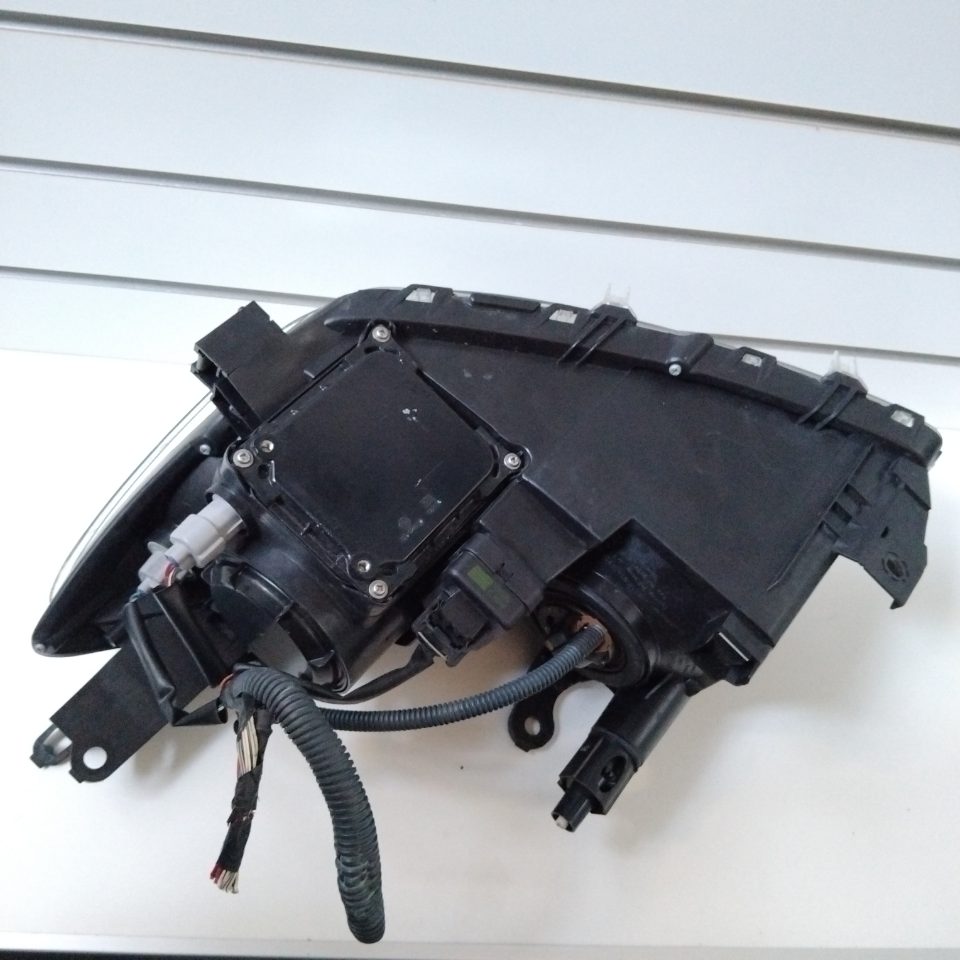 Genuine RH Headlight Toyota Rav4 XA30 3rd Gen PFL 2005 - 2008 Used