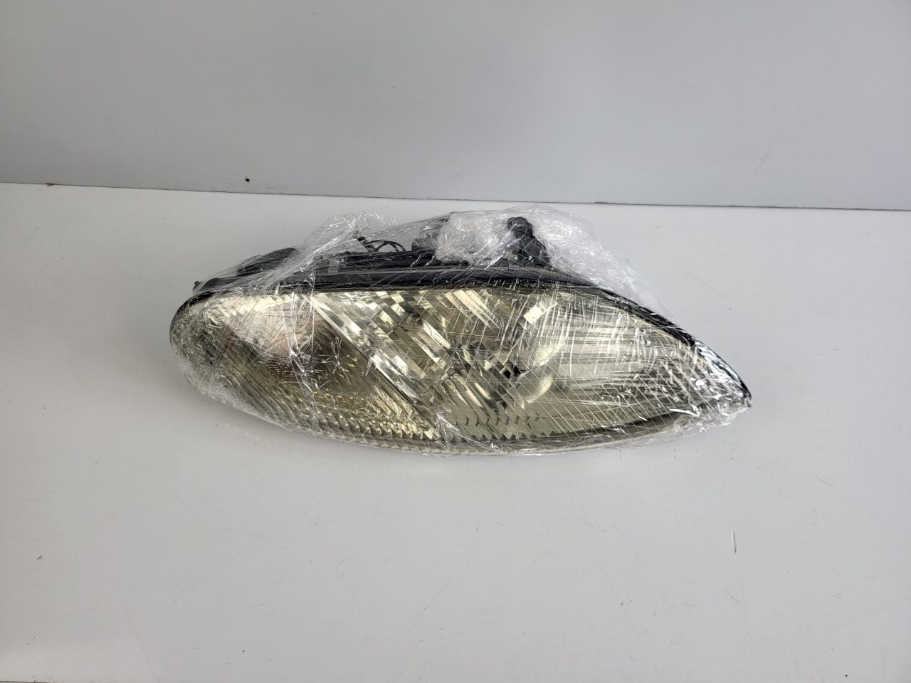 Genuine RH Headlight Toyota Soarer Z30 Series 2 FL 1991 - 2001 Used